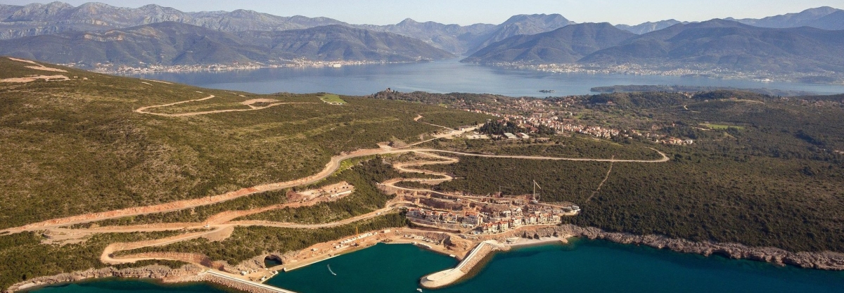 Panorama der Luštica Bay in Montenegro (Luštica Development A.D. (PR Fotos))  Copyright 
Información sobre la licencia en 'Verificación de las fuentes de la imagen'